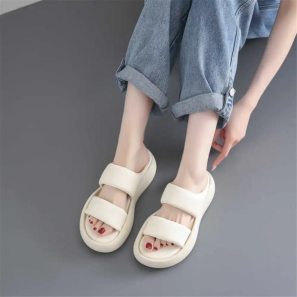 Size 39 Strips Summer Shoes Sa - Aquatic Sports Team Names のレビューと価格